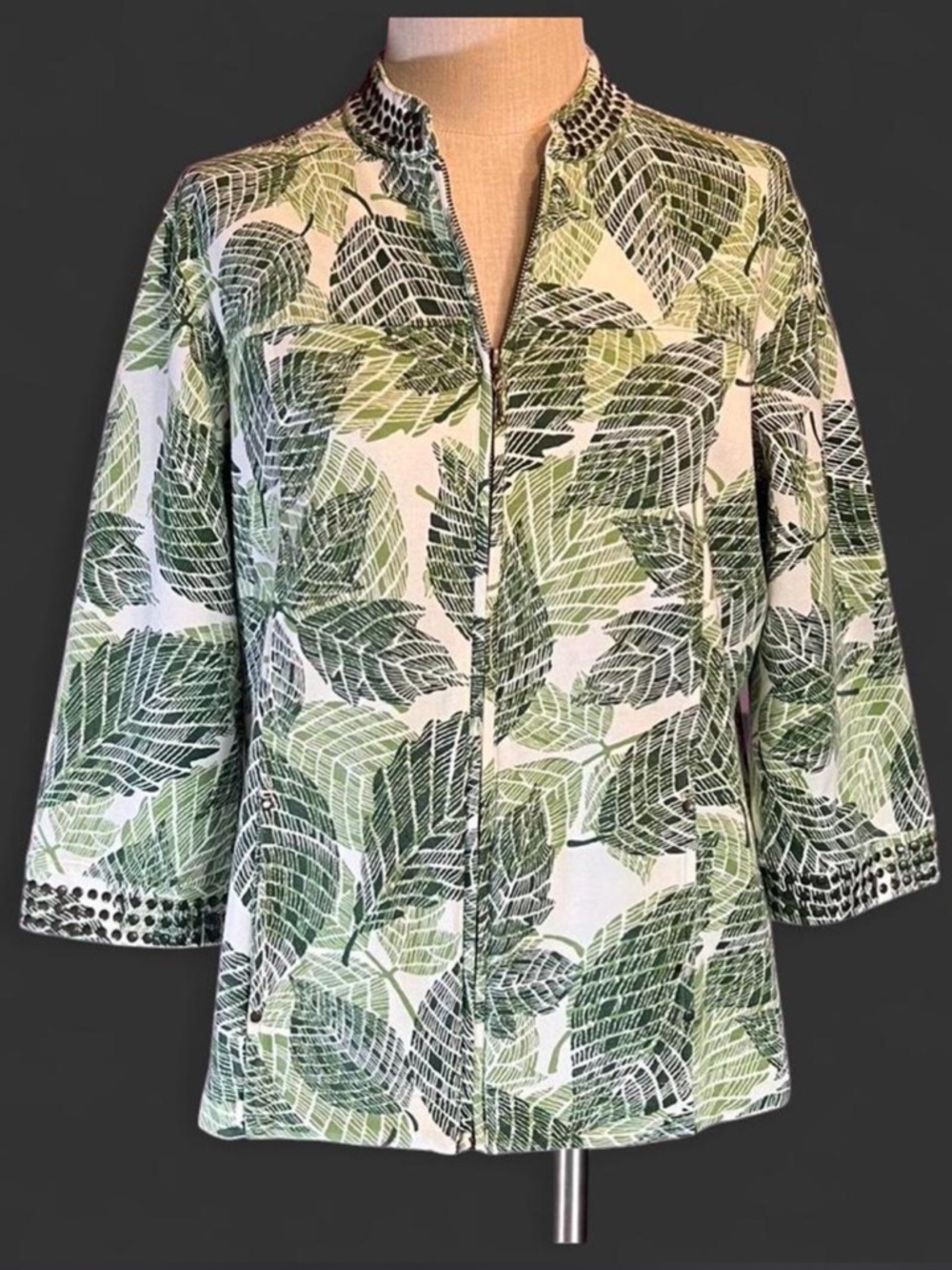 💚Draper's & Damon's Green & White Leaf Print 3/4 Sleeve Light Jacket